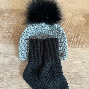 Newborn Baby Hat and Bootie Set